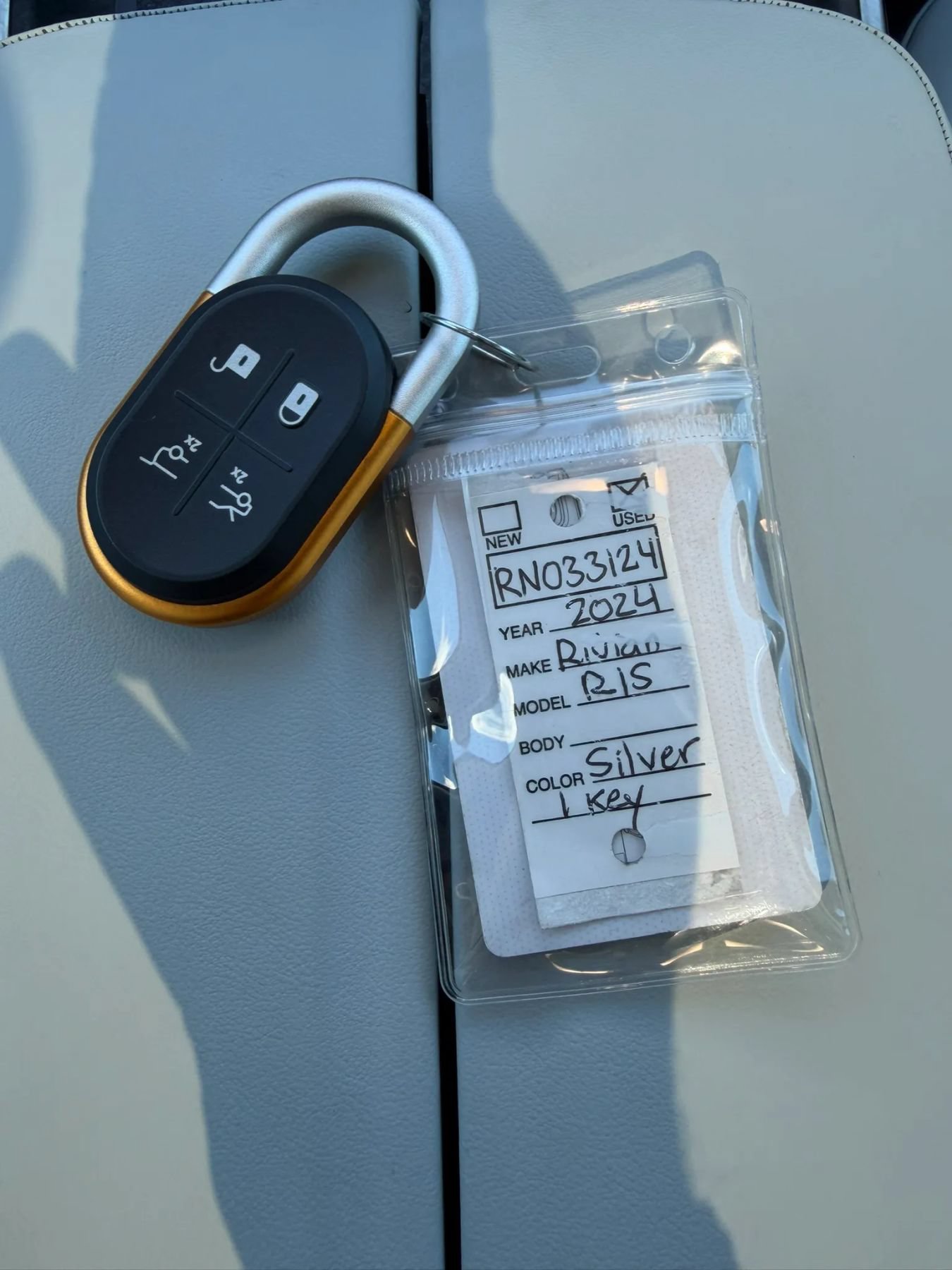 Used 2024 Rivian R1S Adventure Dual AWD/4WD image 17
