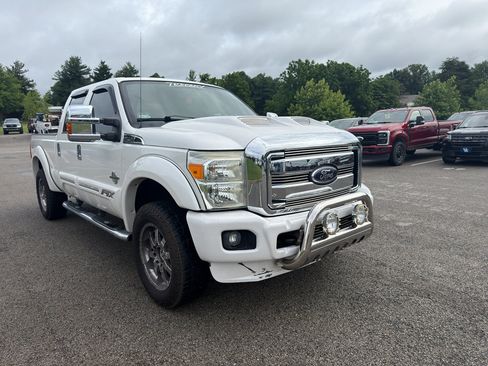 Used 2012 Ford F250 Lariat w/ Lariat Ultimate Pkg AWD/4WD image 6