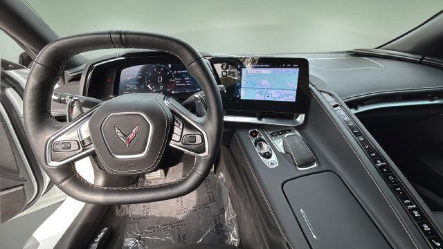 Used 2025 Chevrolet Corvette Stingray Preferred Cpe w/ Z51 Performance Package RWD image 11