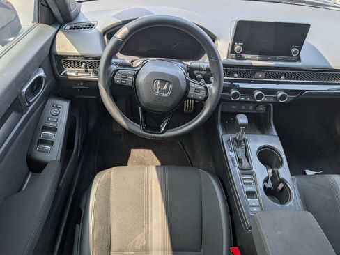Used 2025 Honda Civic Sport image 8