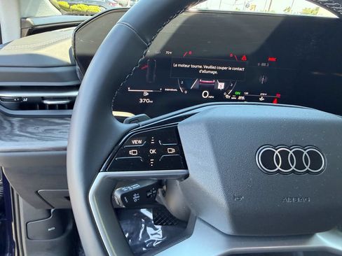 Used 2025 Audi Q5 Premium w/ Convenience Package AWD/4WD image 17
