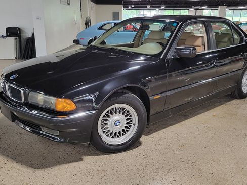 Used 1997 BMW 740i RWD image 22