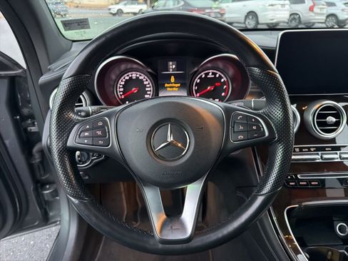 Used 2017 Mercedes-Benz GLC 300 4MATIC image 28