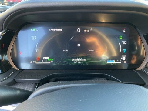 Used 2022 Jeep Grand Cherokee Limited 4xe image 17