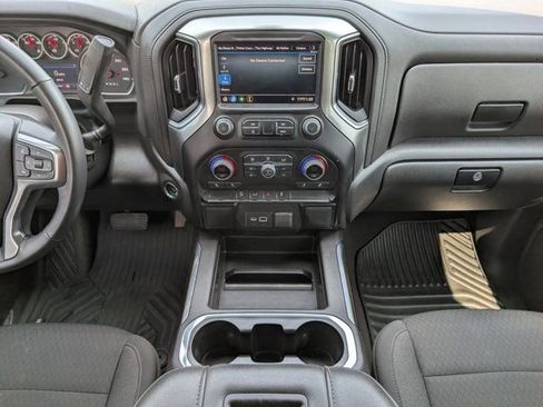 Used 2022 Chevrolet Silverado 1500 LT Trail Boss w/ Bed Protection Package AWD/4WD image 7