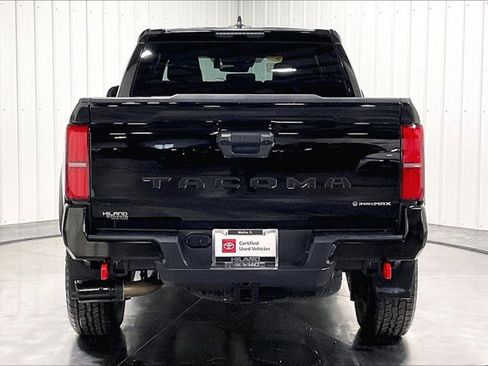 Certified 2024 Toyota Tacoma TRD Off-Road image 5