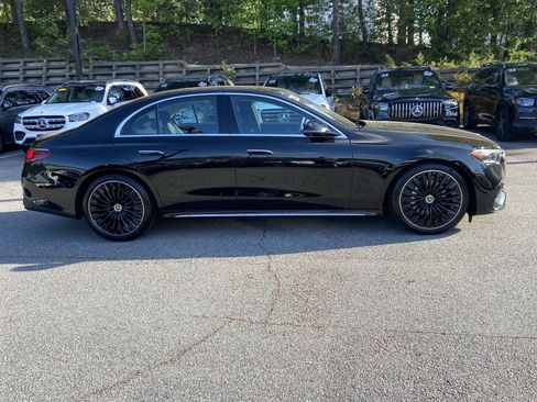 Certified 2025 Mercedes-Benz E 350 4MATIC Sedan image 5