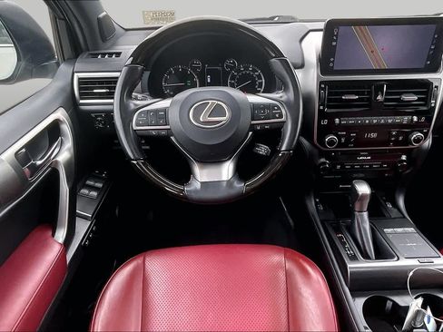 Used 2022 Lexus GX 460 Luxury w/ Sport Design Package AWD/4WD image 5