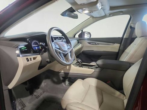 Used 2017 Cadillac XT5 Luxury FWD image 9