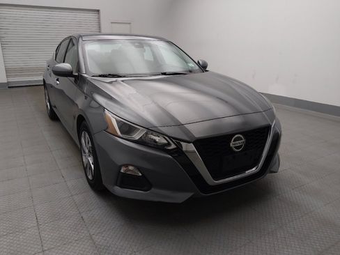 Used 2021 Nissan Altima 2.5 S FWD image 14