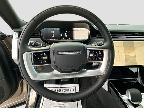New 2026 Land Rover Range Rover Long Wheelbase SE AWD/4WD image 39