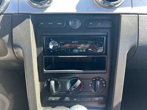 Used 2005 Ford Mustang GT Premium RWD image 22