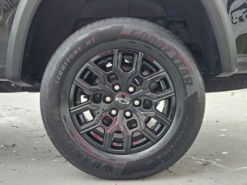 Used 2023 Chevrolet Colorado Trail Boss AWD/4WD image 29