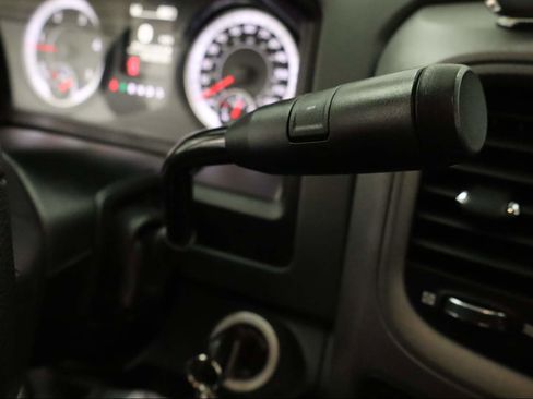 Used 2018 RAM 3500 Tradesman w/ Chrome Appearance Group image 9