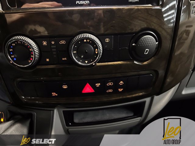 Used 2017 Mercedes-Benz Sprinter 2500 image 40