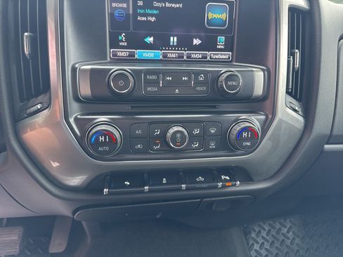 Used 2015 Chevrolet Silverado 2500 LT w/ LT Convenience Package AWD/4WD image 29