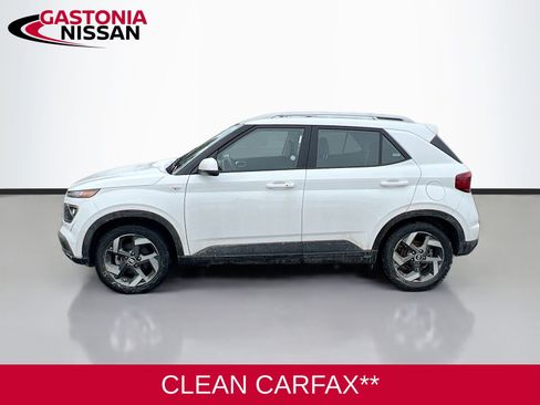Used 2025 Hyundai Venue SEL image 5