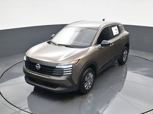 New 2026 Nissan Kicks S FWD image 27
