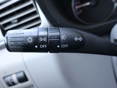 Used 2013 Subaru Forester 2.5X Premium w/ Popular Pkg 2 AWD/4WD image 33