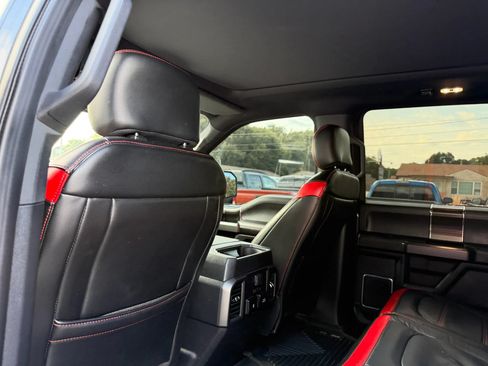 Used 2019 Ford F150 Lariat w/ Equipment Group 502A Luxury AWD/4WD image 25