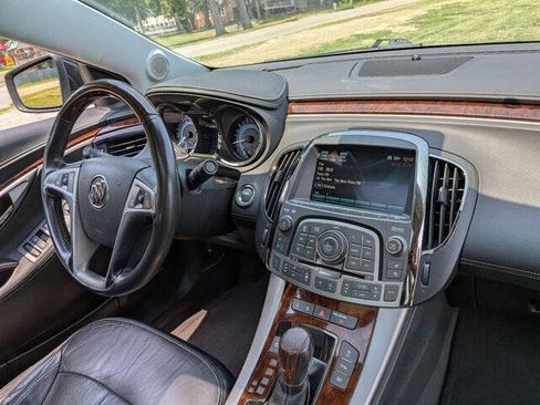 Used 2010 Buick LaCrosse CXS w/ Touring Package FWD image 34
