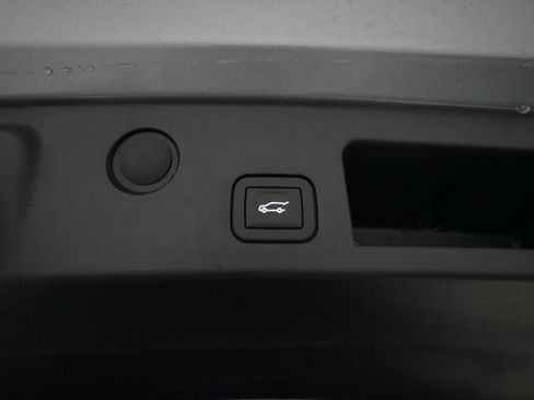 Used 2025 Chevrolet Equinox RS w/ Safety and Technology Package FWD image 15