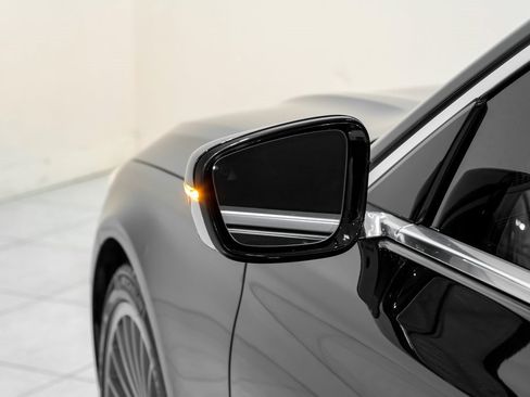 Used 2021 BMW ALPINA B7 xDrive image 38