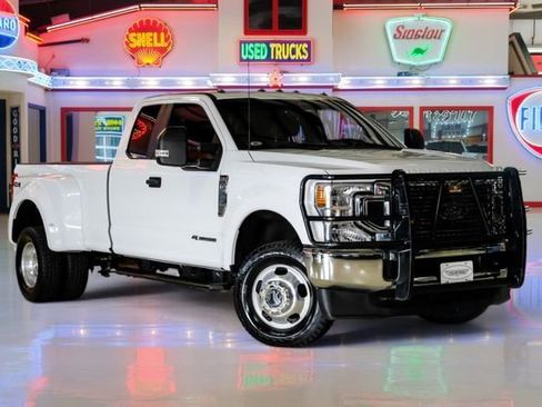 Used 2022 Ford F350 XL w/ STX Appearance Package AWD/4WD image 1