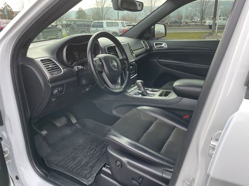 Used 2020 Jeep Grand Cherokee Altitude image 10