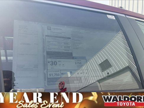 New 2025 Toyota RAV4 LE image 18