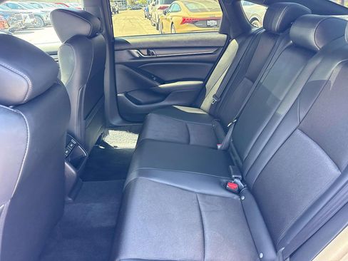 Used 2021 Honda Accord Sport image 11
