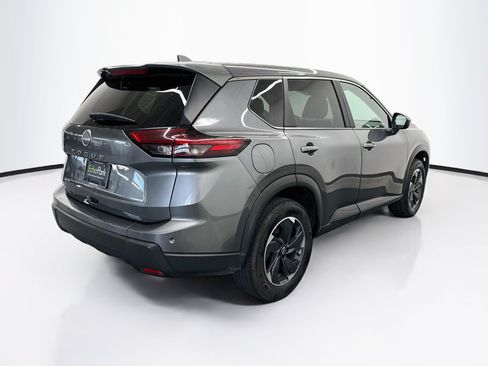 Used 2025 Nissan Rogue SV FWD image 9