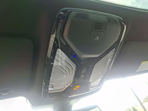 Used 2023 BMW 530i w/ Premium Package image 26