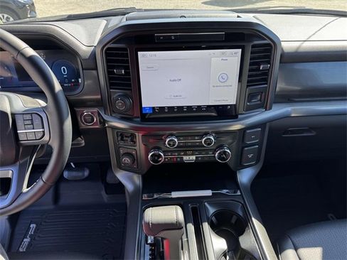 New 2025 Ford F150 Lariat w/ Equipment Group 501A Mid image 17