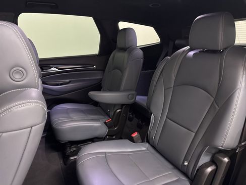 Used 2024 Buick Enclave Premium image 50
