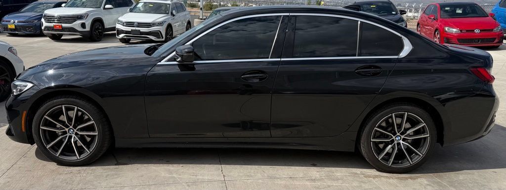 Used 2022 BMW 330i xDrive Sedan w/ Driving Assistance Package AWD/4WD image 6