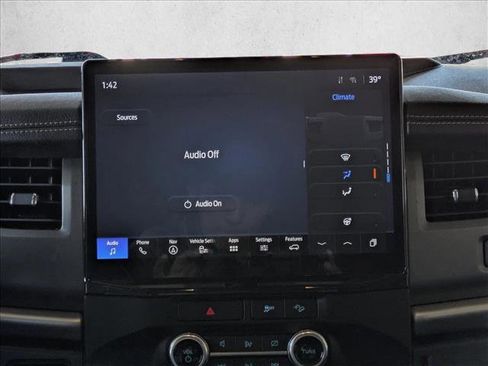 Used 2023 Ford Expedition XLT image 20