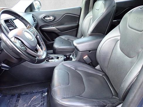 Used 2020 Jeep Cherokee Limited image 13