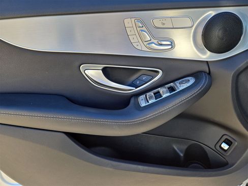Used 2018 Mercedes-Benz C 300 Sedan image 15