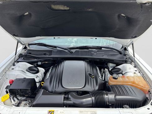 Used 2015 Dodge Challenger R/T Plus RWD image 21