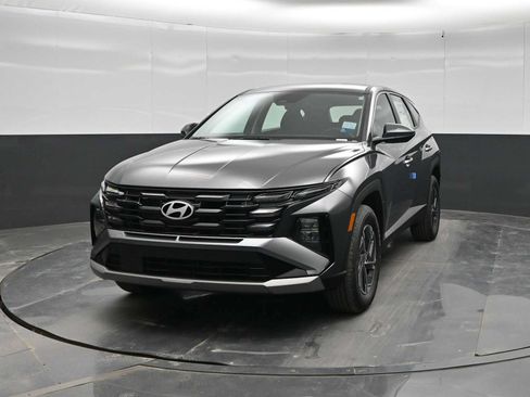 New 2026 Hyundai Tucson Blue SE AWD/4WD image 3