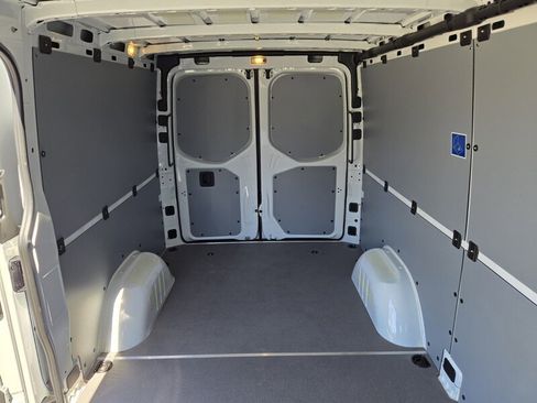 New 2025 Mercedes-Benz Sprinter 2500 image 17