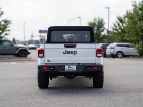 Used 2023 Jeep Gladiator Rubicon w/ Cold Weather Group AWD/4WD image 4