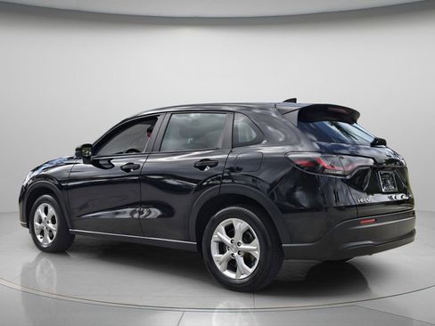 Certified 2024 Honda HR-V LX image 8