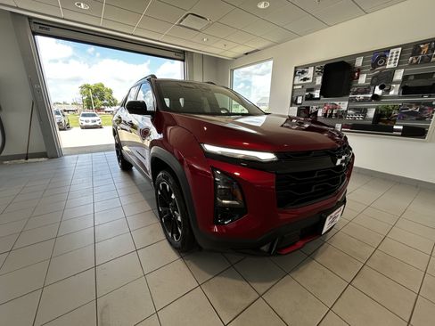 Used 2025 Chevrolet Equinox RS w/ Safety and Technology Package AWD/4WD image 1