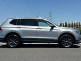 Certified 2024 Volkswagen Tiguan SE image 3