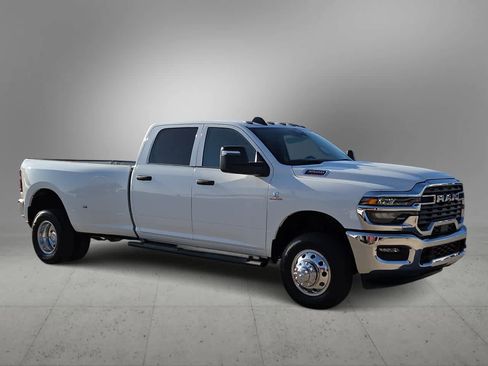 Used 2025 RAM 3500 Tradesman image 2