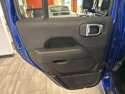 Used 2020 Jeep Wrangler Unlimited Rubicon AWD/4WD image 29