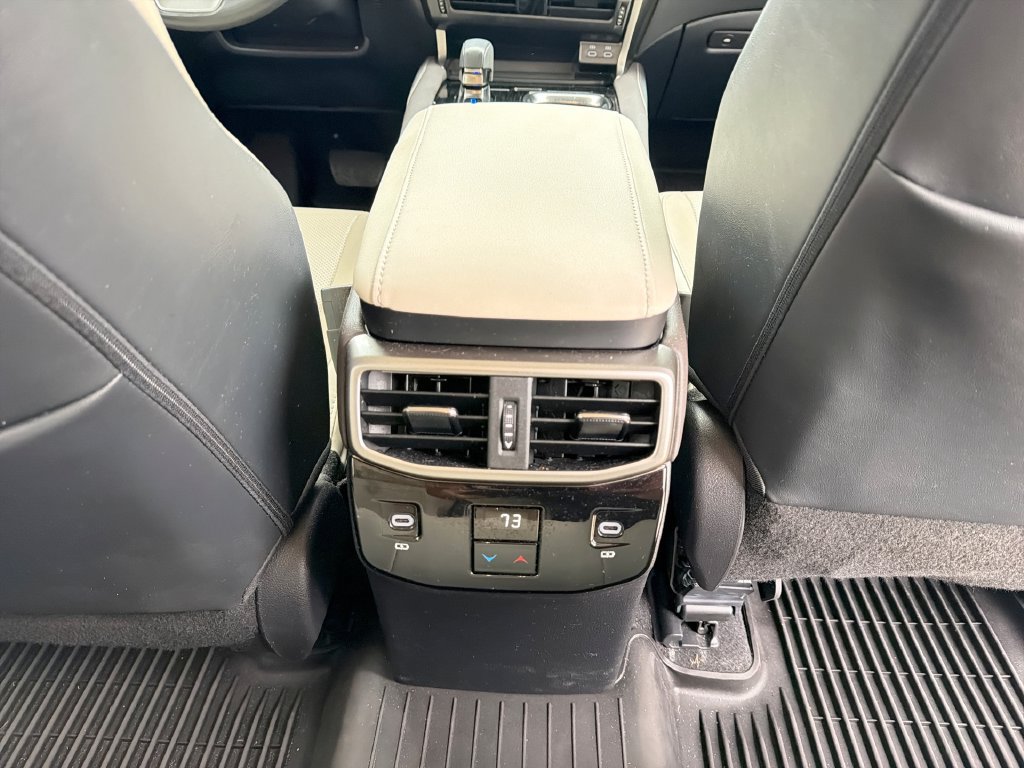 Used 2024 Lexus RX 350 FWD w/ Technology Package image 18