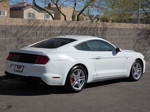 Used 2019 Ford Mustang Premium image 9